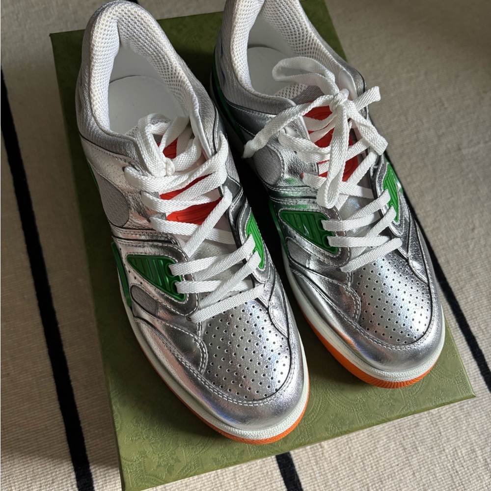 Gucci Sneakers in Silver and Green